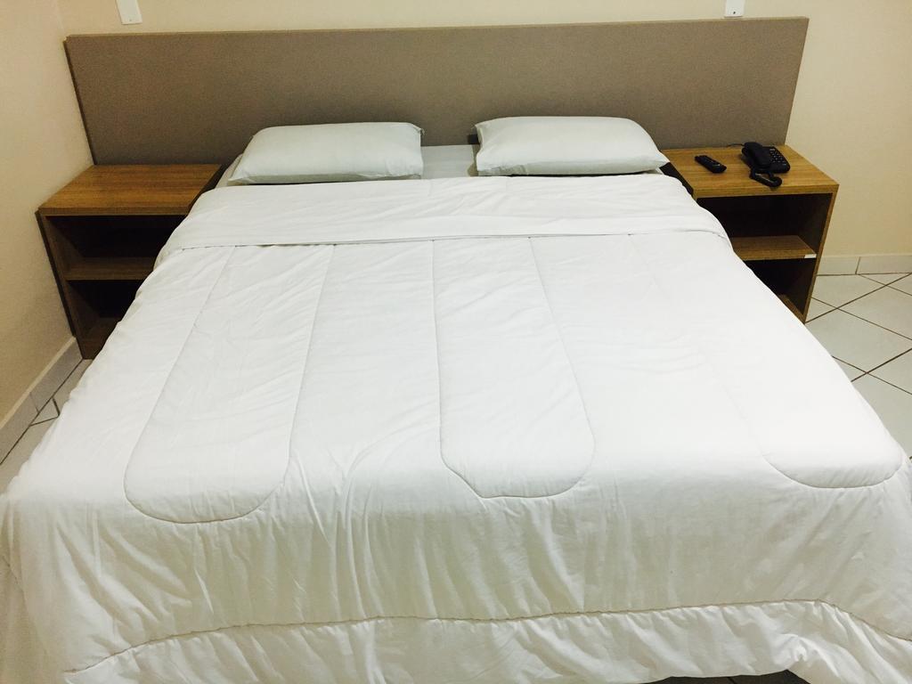 Realminas Hotel E Restaurante Governador Valadares Eksteriør billede