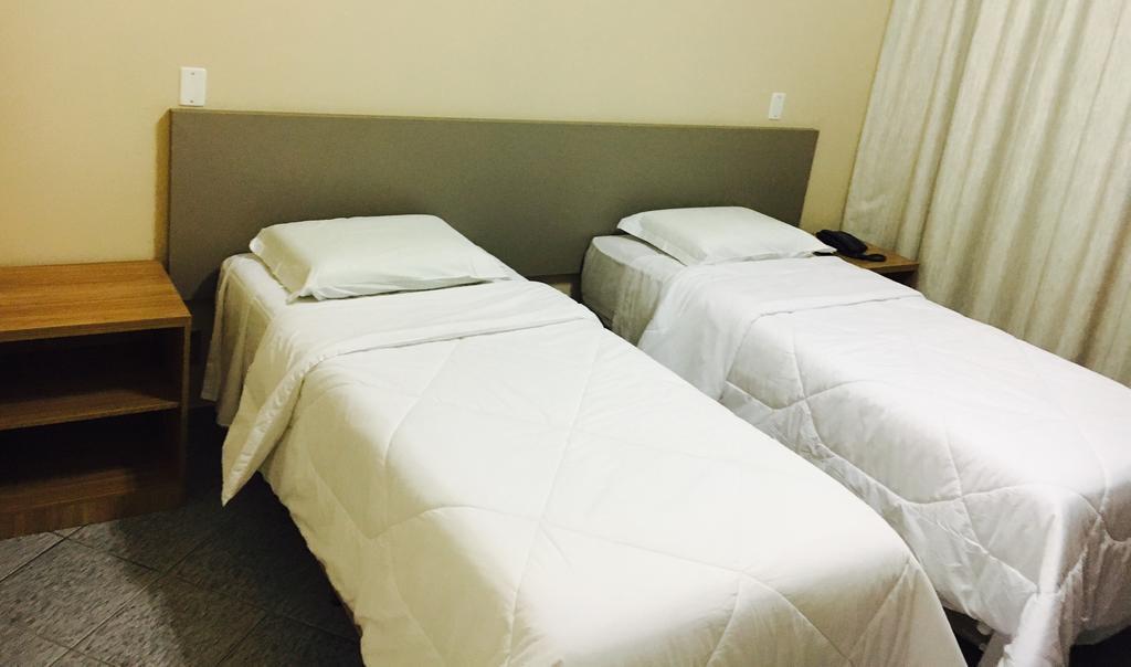Realminas Hotel E Restaurante Governador Valadares Eksteriør billede