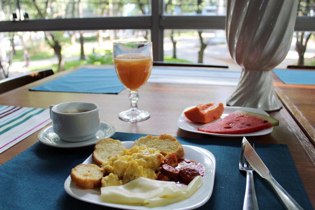 Realminas Hotel E Restaurante Governador Valadares Eksteriør billede