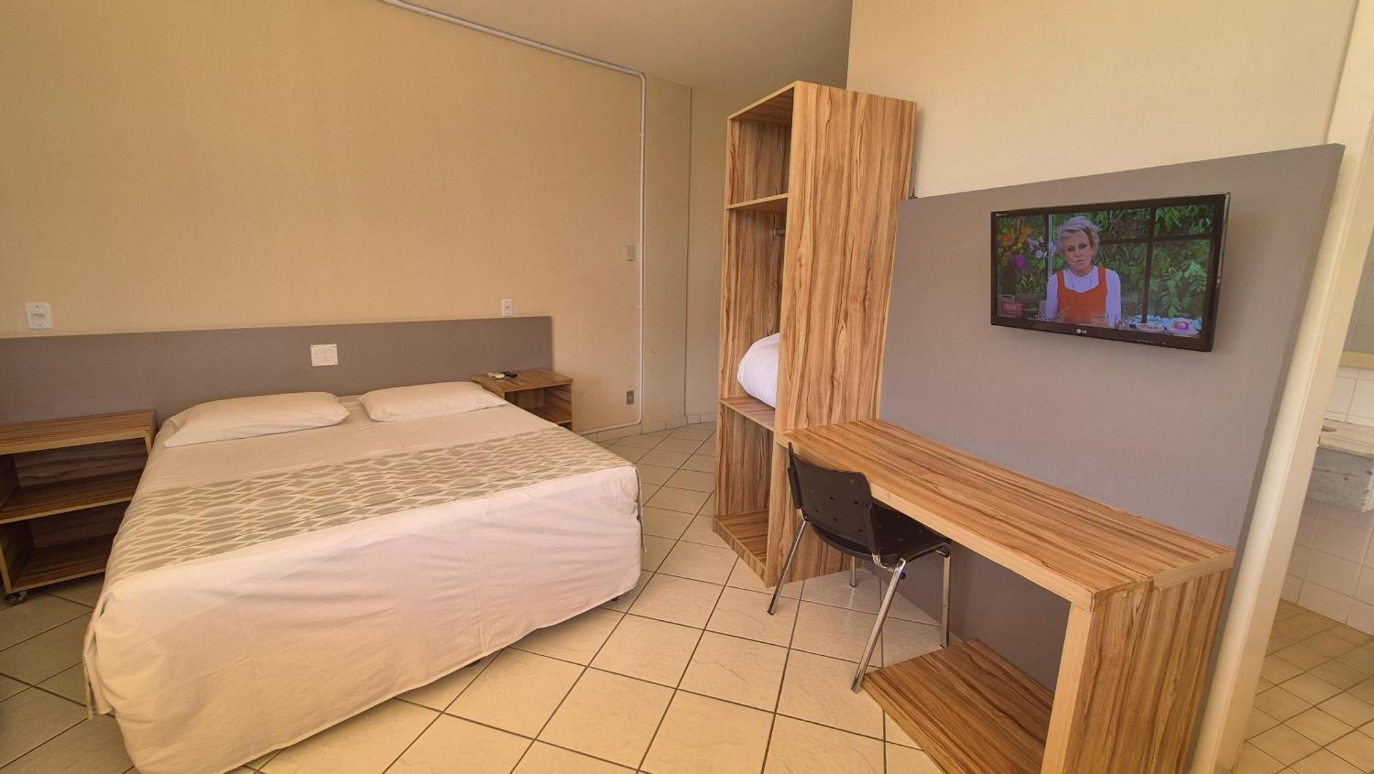 Realminas Hotel E Restaurante Governador Valadares Eksteriør billede