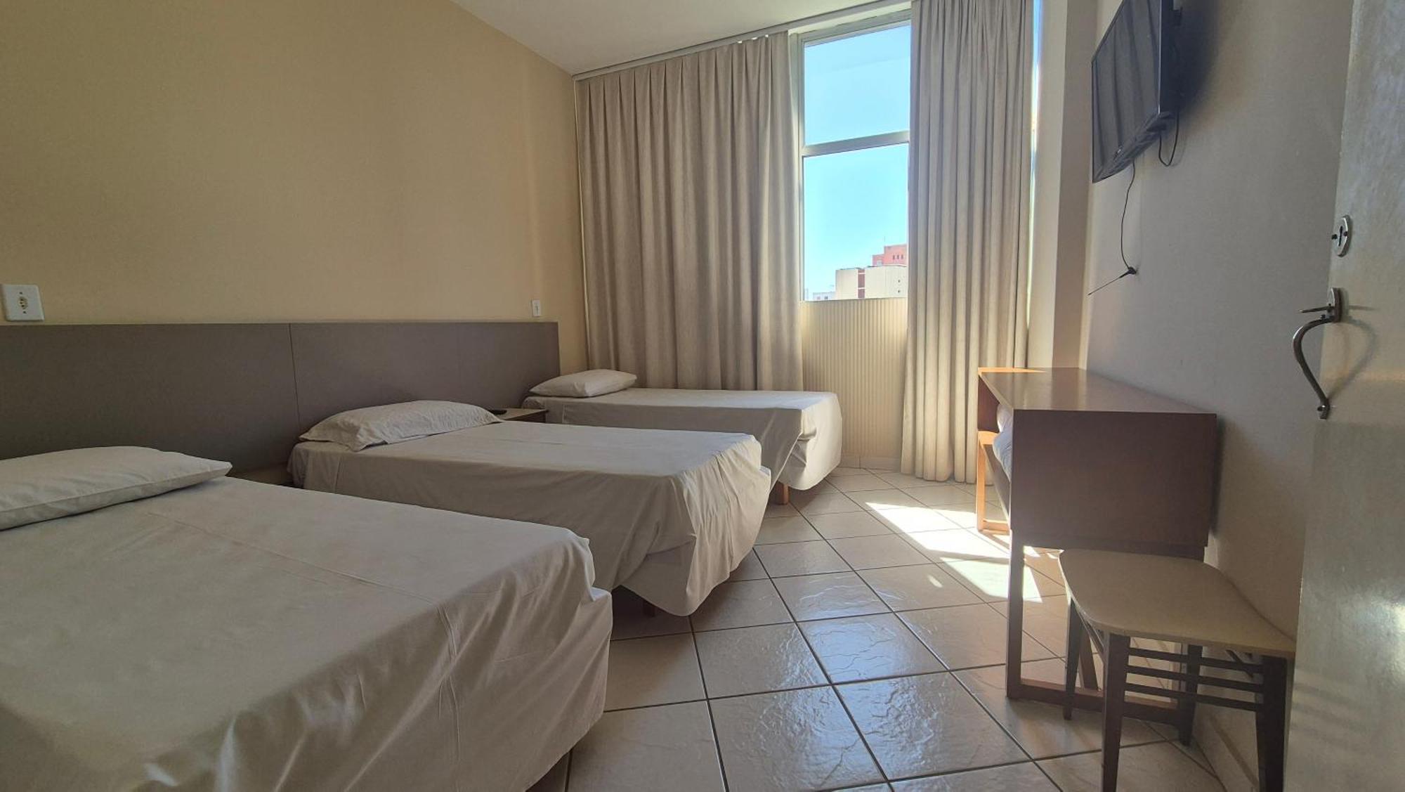 Realminas Hotel E Restaurante Governador Valadares Eksteriør billede