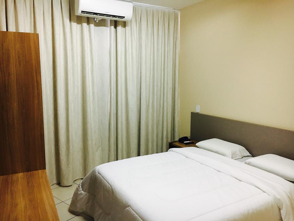 Realminas Hotel E Restaurante Governador Valadares Eksteriør billede