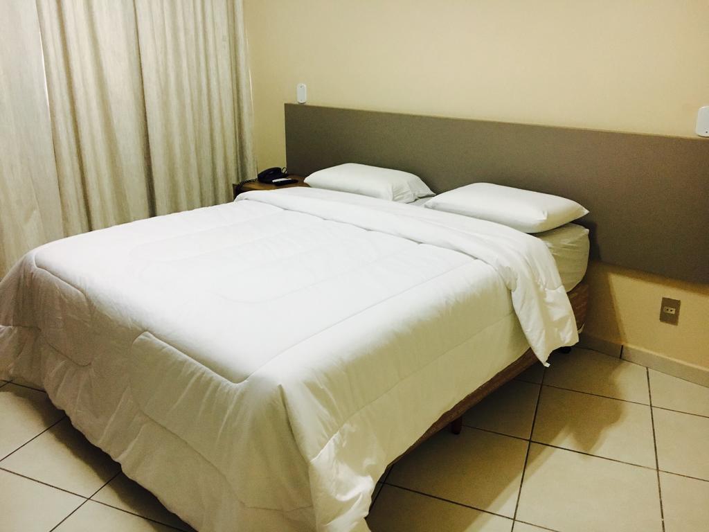 Realminas Hotel E Restaurante Governador Valadares Eksteriør billede